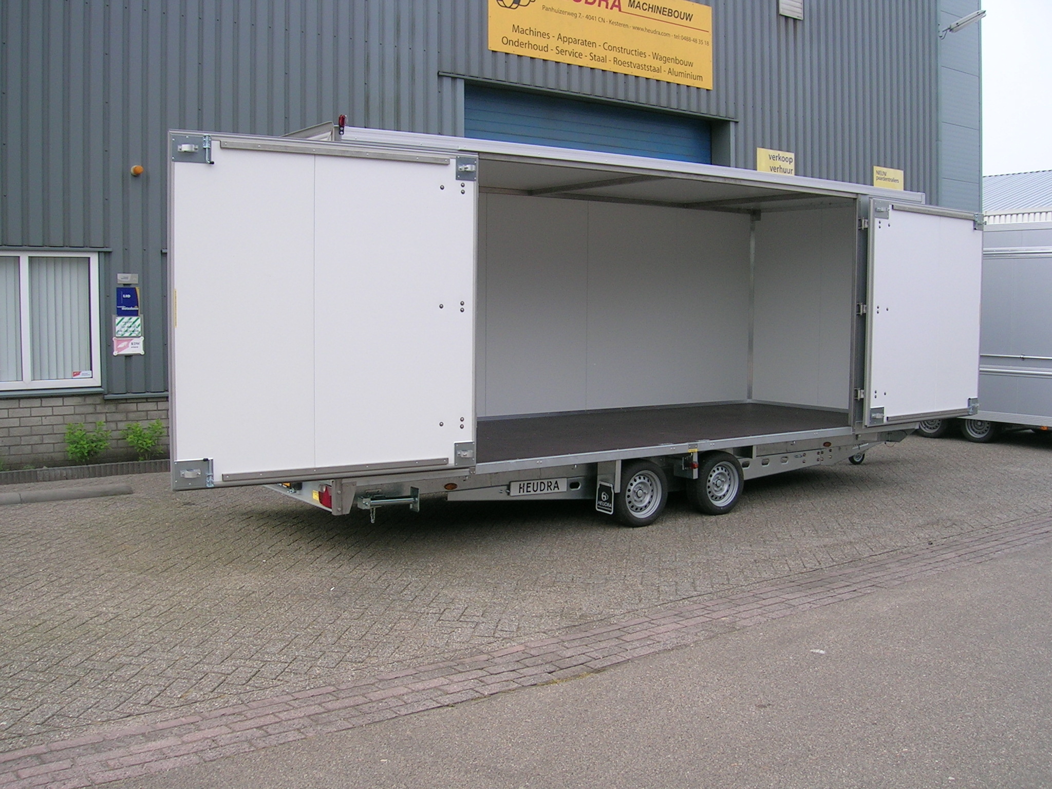 Heudra maatwerk gesloten evenementen aanhangwagen