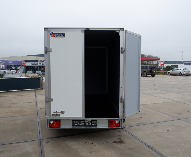 Saris gesloten aanhangwagen GO 2700kg 306x154x200cm