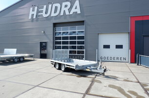 Verhuurmodel Machinetransporter 3000kg 294x150cm