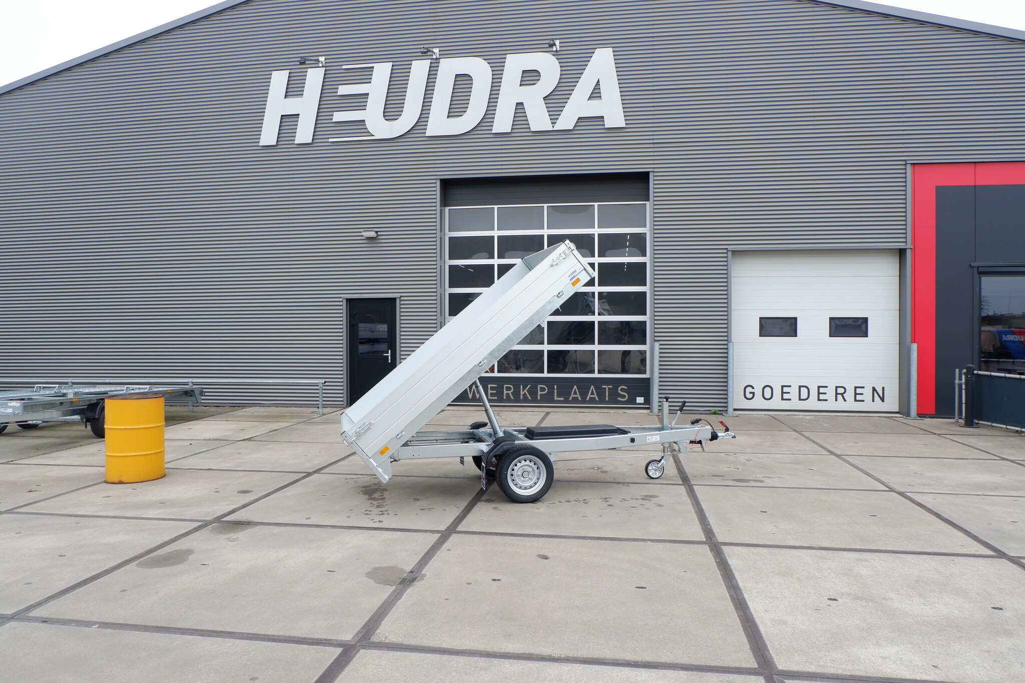 Saris elektrische kipper achterwaarts 1350kg 256x150cm