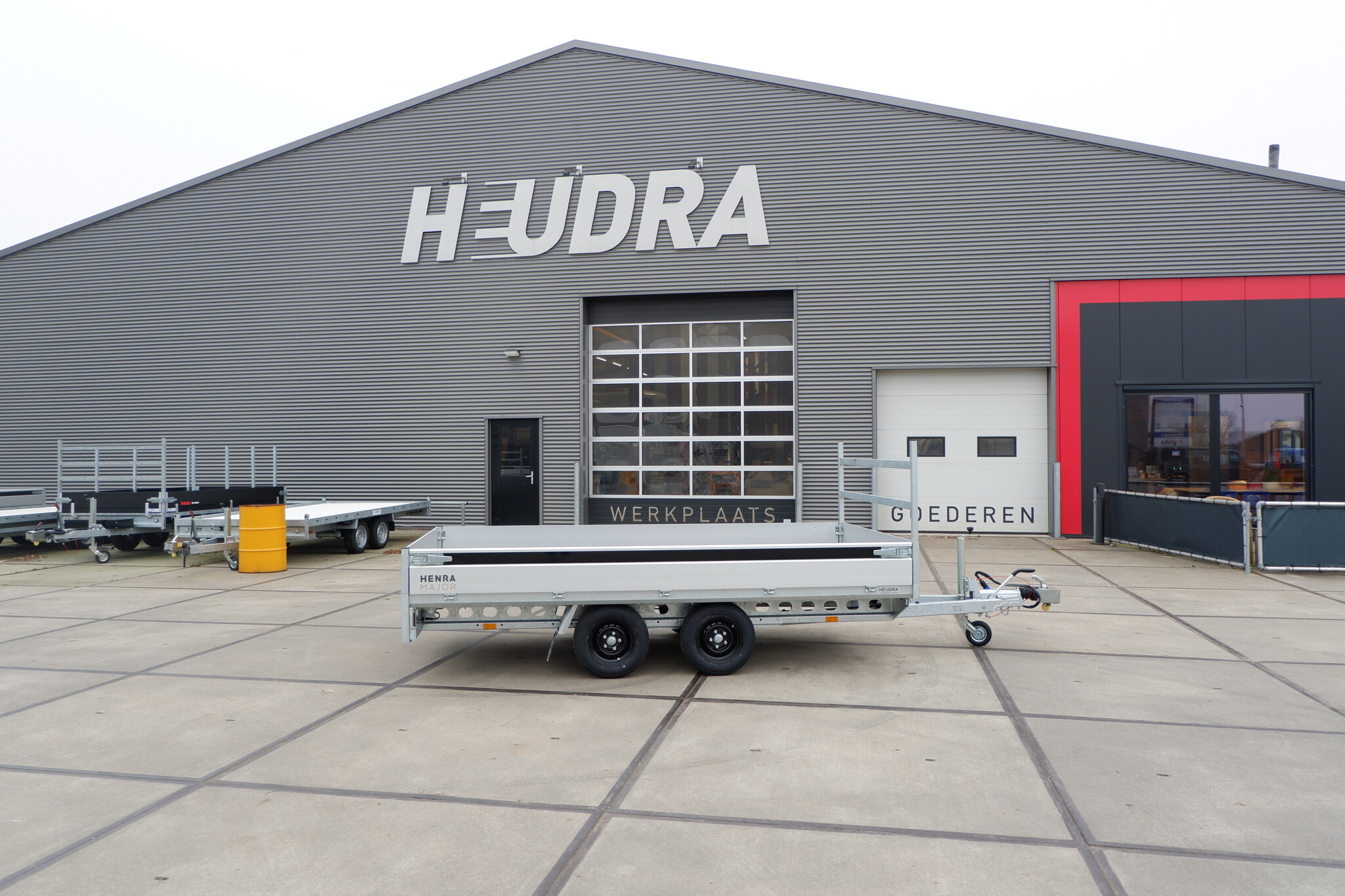 Henra plateauwagen 2700kg 351x185cm