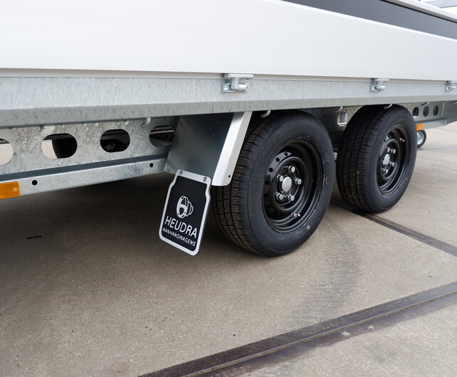 Henra plateauwagen 2700kg 351x185cm