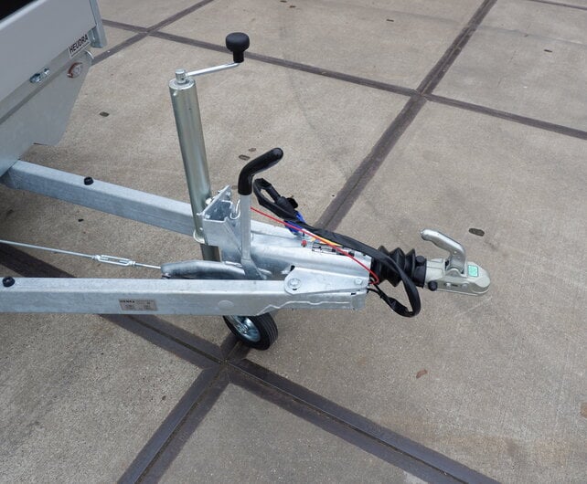 Henra plateauwagen 2700kg 351x185cm