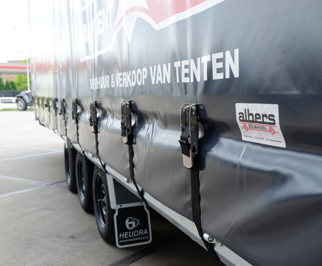 Henra plateauwagen met Maatwerk schuifzeil huif