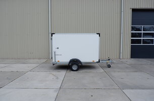 Verhuurmodel gesloten bakwagen 251x132x152cm