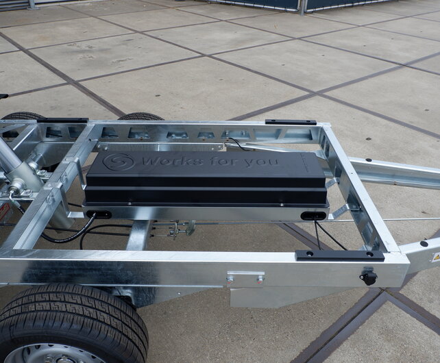 Saris elektrische kipper achterwaarts 2700kg 306x170cm