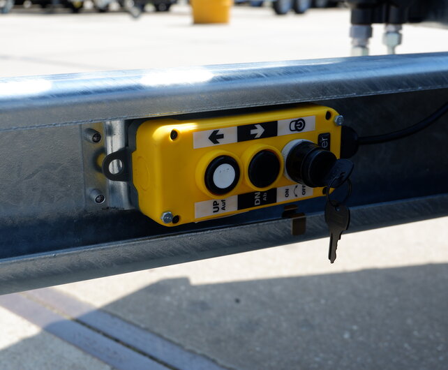 Saris driezijdige kipper 3500kg 406x204cm Heavy Duty Black Edition