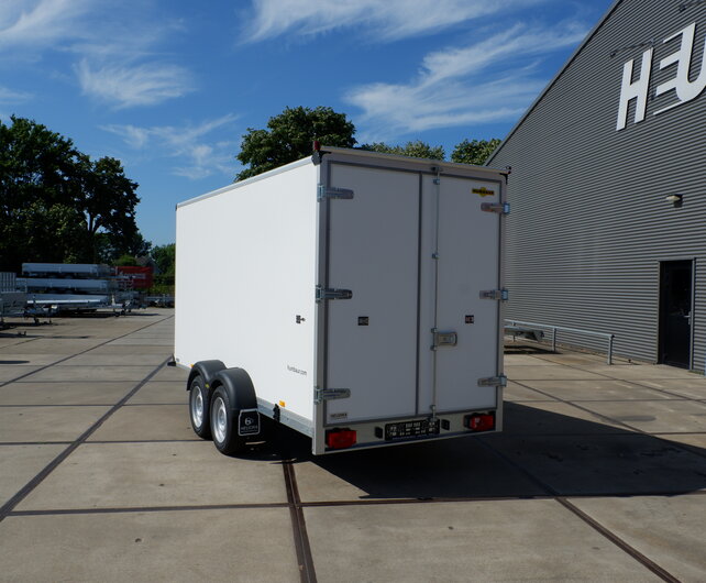 Humbaur gesloten aanhangwagen 2500kg 407x177x200cm