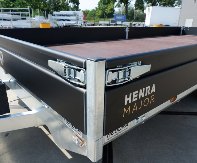 Henra plateauwagen 3500kg 633x248cm BlackLabel