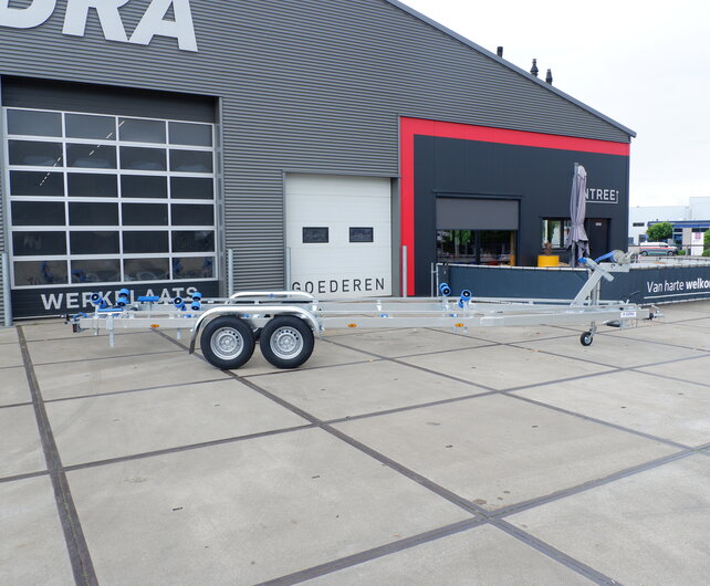 Vlemmix boottrailer Type-I 2700kg 780x220cm
