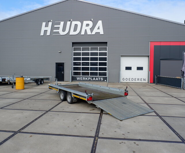 Gebruikte Hulco machinetransporter 3500kg 394x180cm