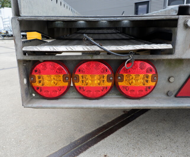 Gebruikte Humbaur kantelbare autotransporter 3000kg 405x200cm