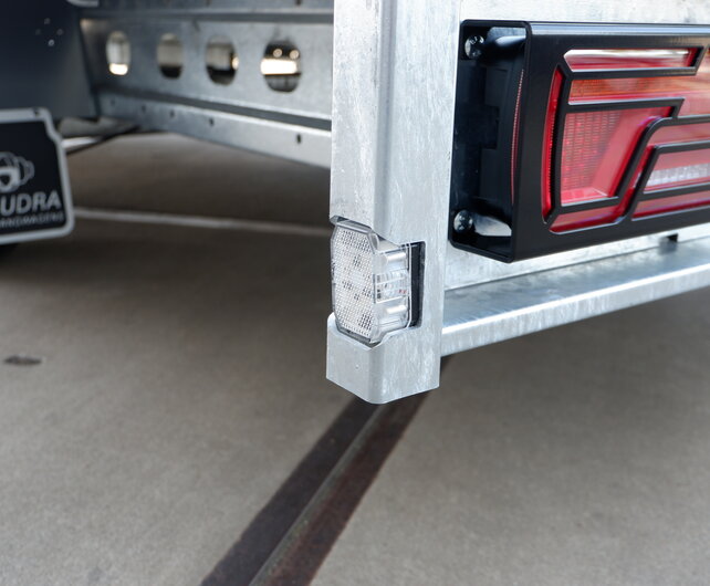 Henra plateauwagen 3500kg 401x222cm Xpert