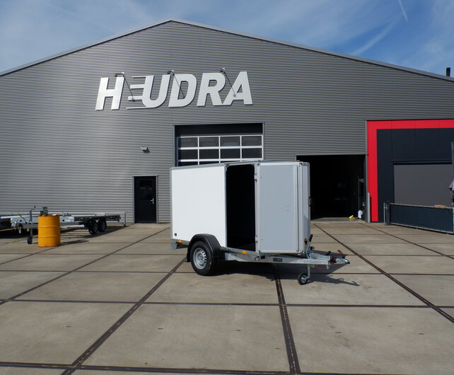 Saris gesloten aanhangwagen GO 1350kg 256x134x150cm met zijdeur