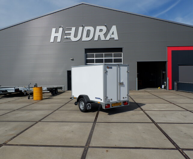 Saris gesloten aanhangwagen GO 1350kg 256x134x150cm met zijdeur