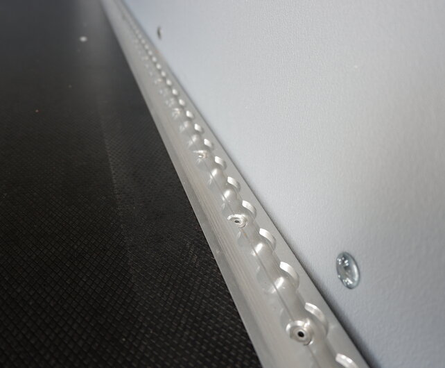 Saris gesloten aanhangwagen GO 1350kg 256x134x150cm met zijdeur