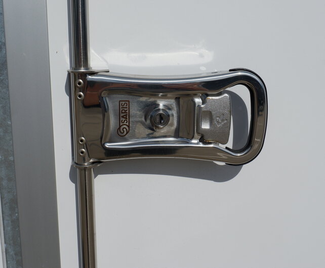 Saris gesloten aanhangwagen GO 1350kg 256x134x150cm met zijdeur