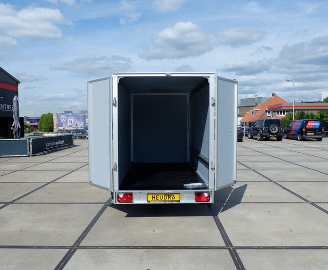 Saris gesloten aanhangwagen GO 1500kg 306x154x180cm met verkoopklep