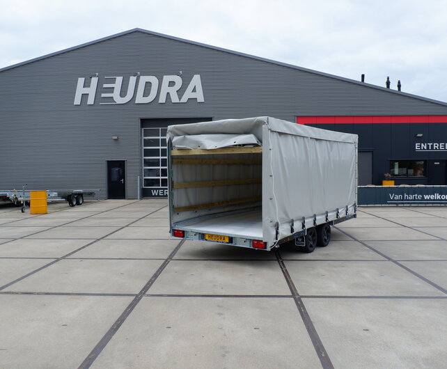 Hulco Carax autotransporter met huif 3000kg 440x207x180cm
