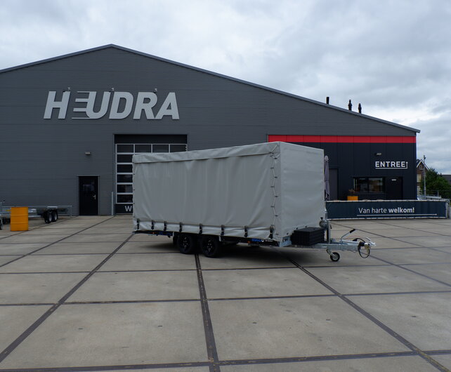 Hulco Carax autotransporter met huif 3000kg 440x207x180cm