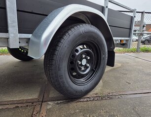 Reservewiel 195/70R14 zwarte velg
