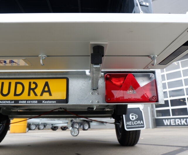 Anssems BSX bakwagen 1350kg met huif 251x130x150cm