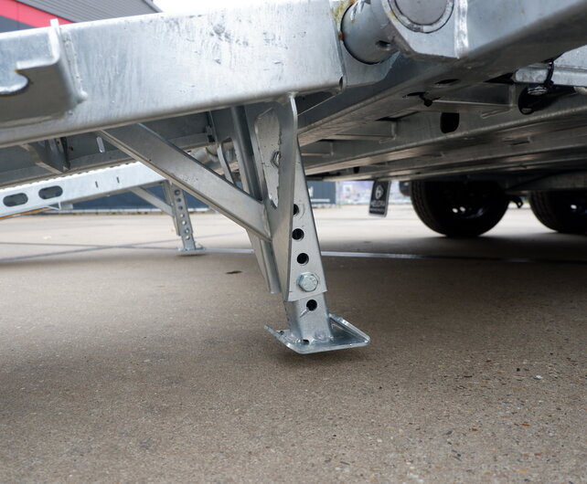 Henra machinetransporter 3500kg 450x170cm met oprijbalken