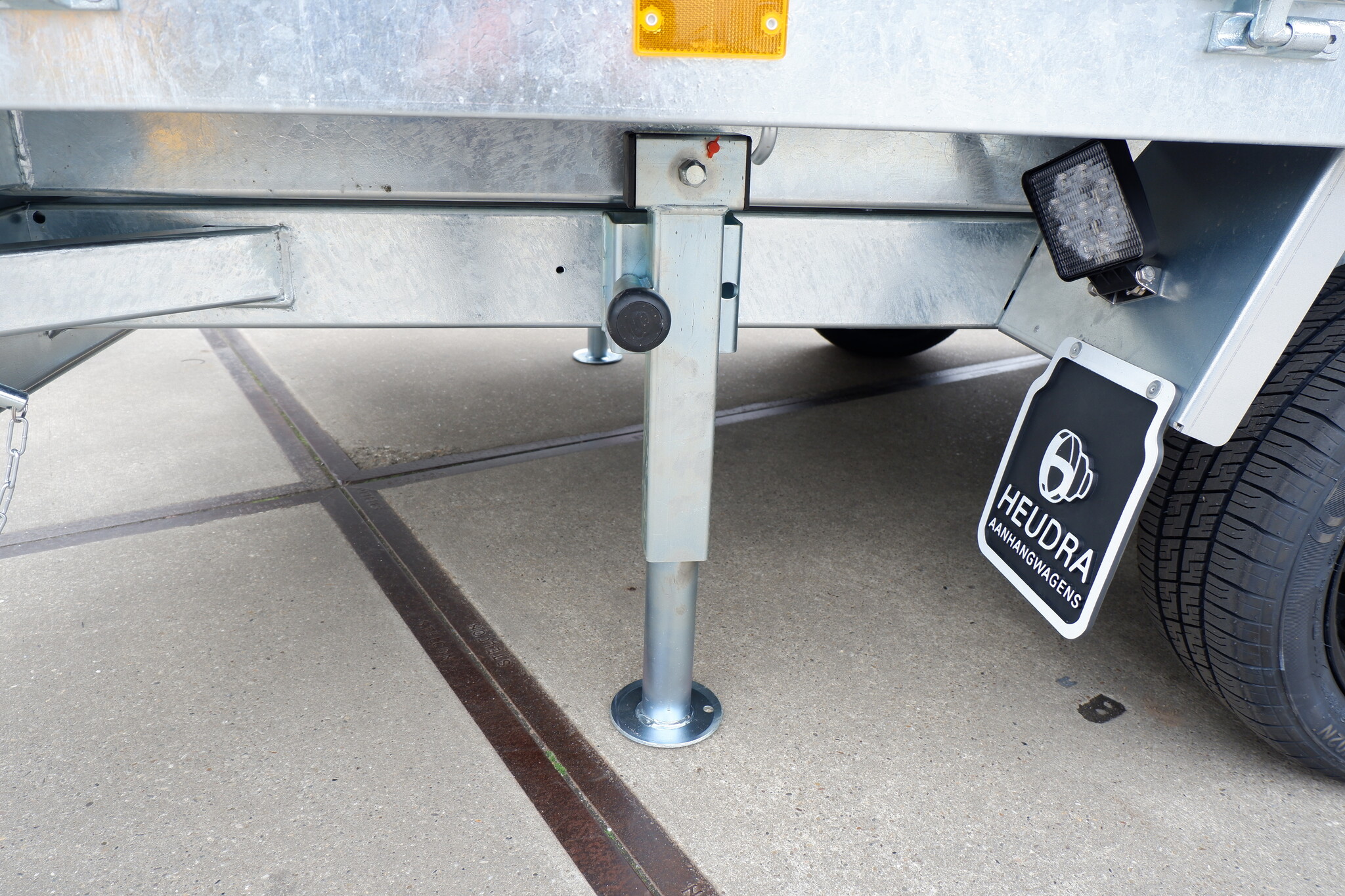 Steunpoot Henra kipper en plateauwagen (set)