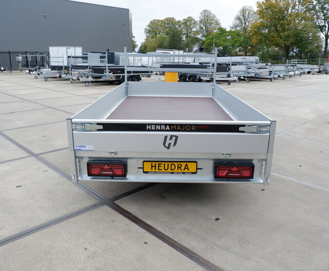 Henra plateauwagen 3500kg 351x185cm Xpert