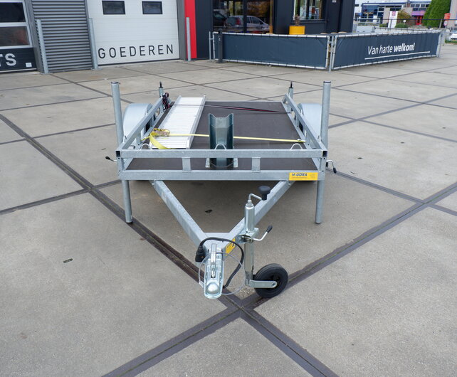 Gebruikte King Trailers motortransporter 750kg 215x125cm