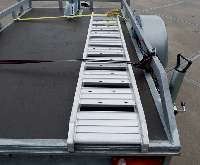 Gebruikte King Trailers motortransporter 750kg 215x125cm