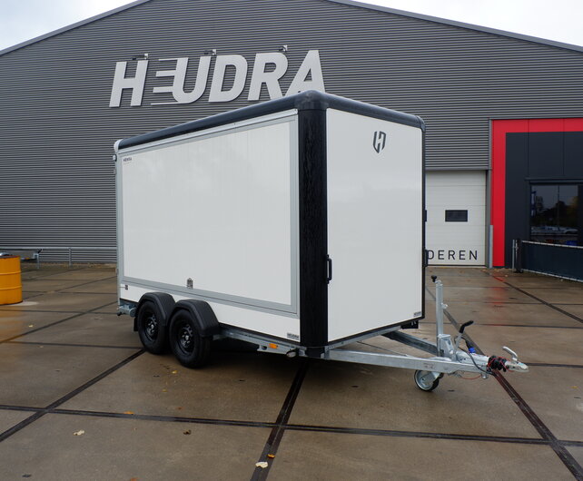 Henra gesloten aanhangwagen 2700kg 365x184x220cm Xpert met verkoopklep