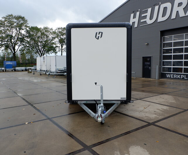 Henra gesloten aanhangwagen 2700kg 365x184x220cm Xpert met verkoopklep