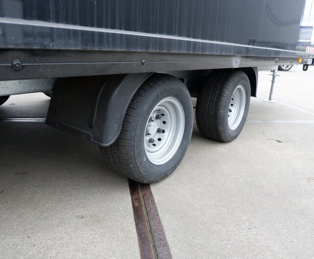 Humbaur schaftwagen 2000kg 419x213x228cm