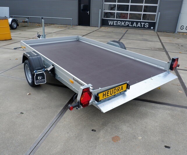 Humbaur zakbare multitransporter 1350kg 310x177cm