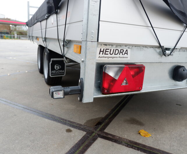 Saris plateauwagen 406x204cm 2700kg tandemas