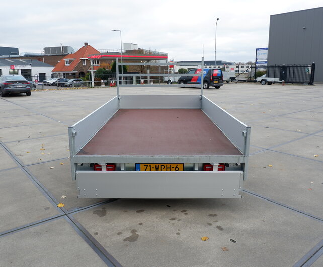 Actiemodel: Hulco Medax-2 3000kg 335x183cm plateauwagen