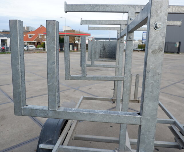 Gebruikte Steigeraanhanger 750kg 250x155cm