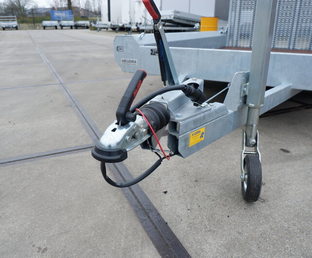 Hulco Terrax Basic 2600kg 294x150cm machinetransporter