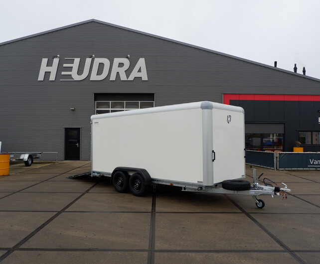 Henra gesloten aanhangwagen tandemas 3500kg 465x184x190cm met oprijklep