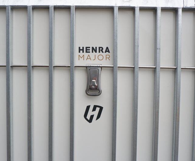 Henra gesloten aanhangwagen tandemas 3500kg 465x184x190cm met oprijklep