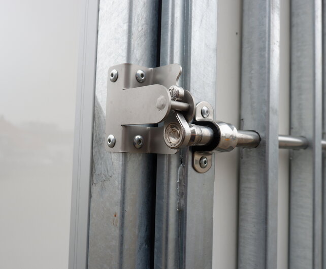 Henra gesloten aanhangwagen tandemas 3500kg 465x184x190cm met oprijklep