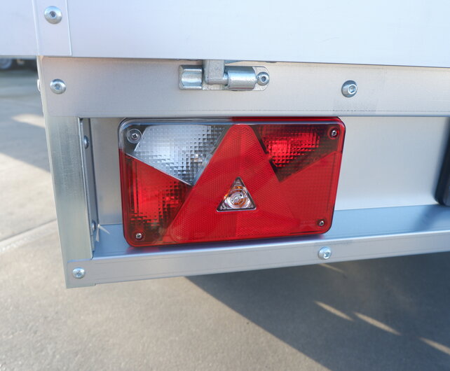 Anssems PLTT 750kg 251x150cm plateauwagen