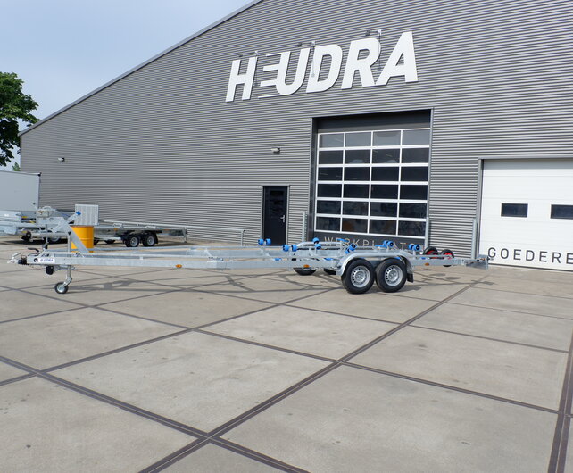 Vlemmix boottrailer Type-P 3000kg 840x255cm