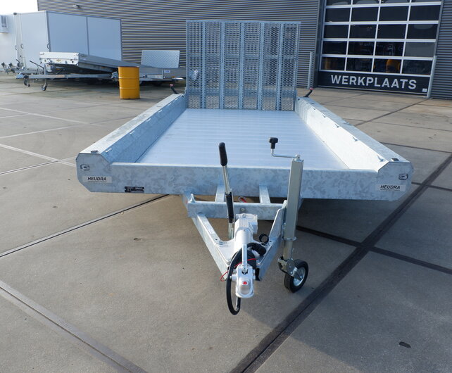 Hulco Terrax-2 3500kg 469x195cm machinetransporter met klep 150cm