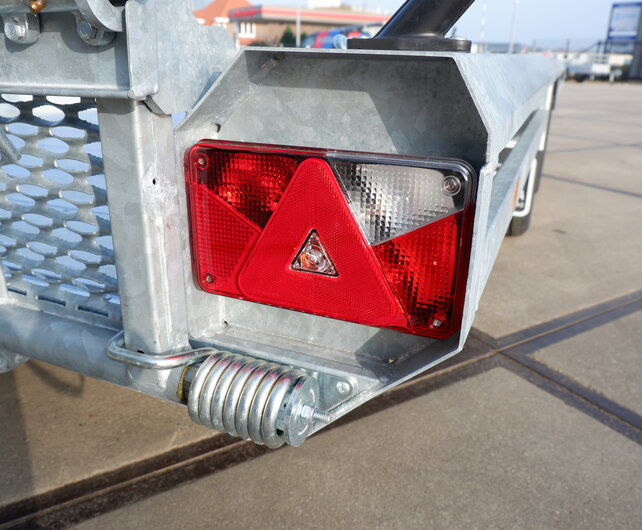 Hulco Terrax-2 3500kg 469x195cm machinetransporter met klep 150cm