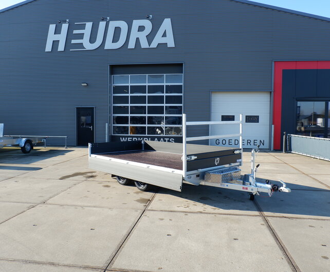 Henra plateauwagen 2700kg 351x185cm Xpert Black Label