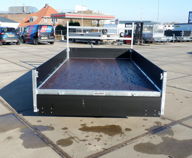 Henra plateauwagen 2700kg 351x185cm Xpert Black Label