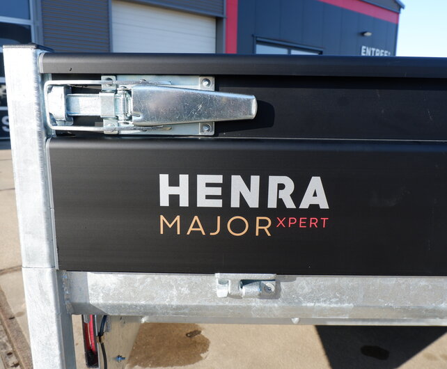 Henra plateauwagen 2700kg 351x185cm Xpert Black Label