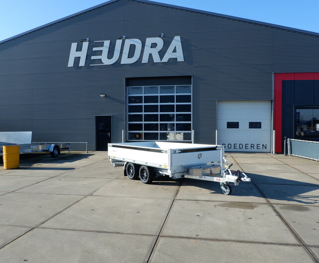 Henra driezijdige kipper 2700kg 331x185cm Xpert met 40cm borden